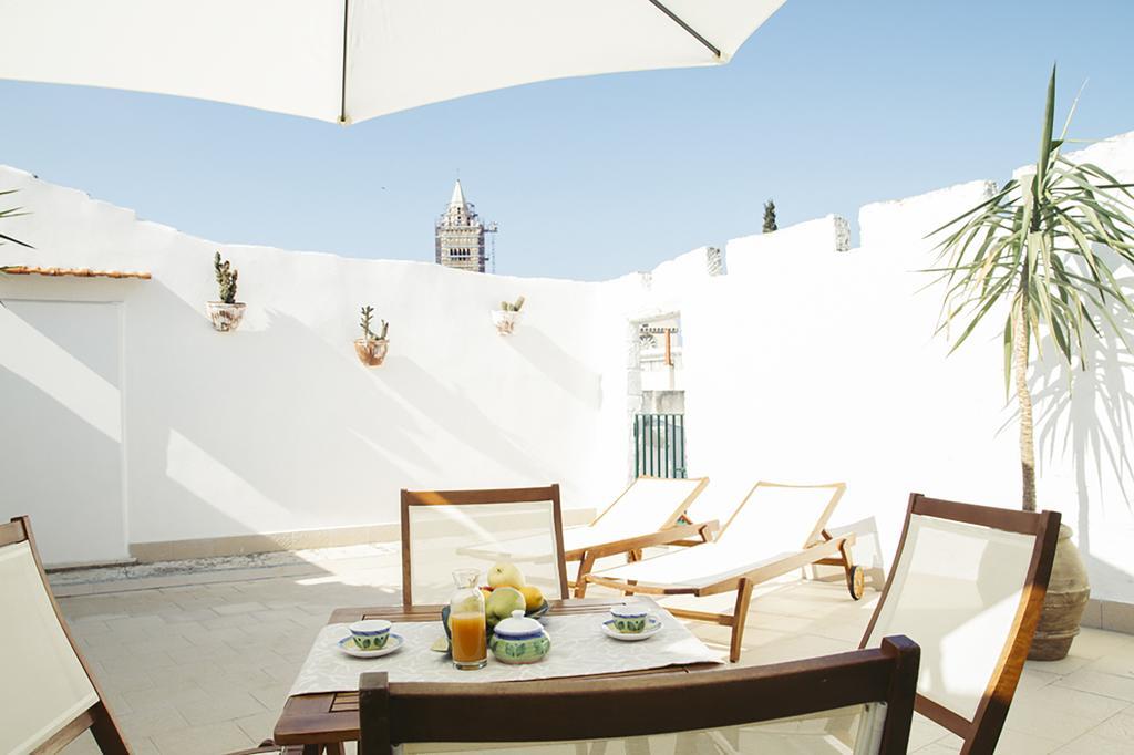 Palazzo Bianchi Domus Holidays Trani Exteriör bild