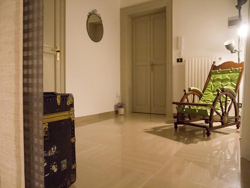 Palazzo Bianchi Domus Holidays Trani Exteriör bild